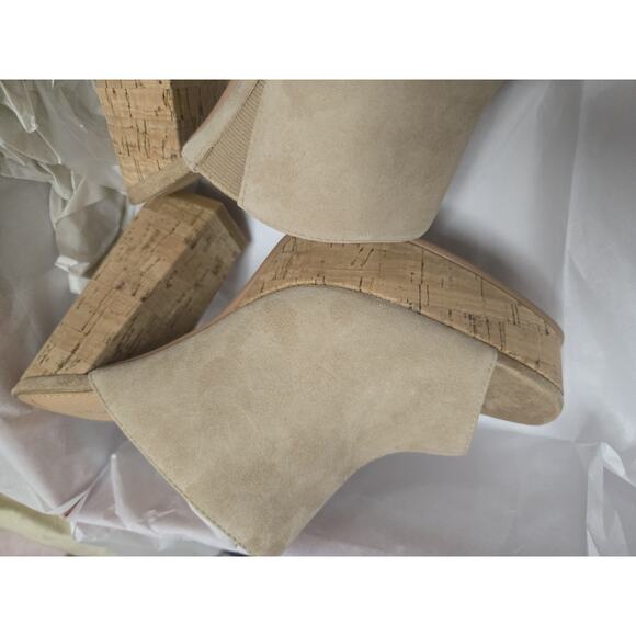 Lisa Vicky Nordstrom Joy-V Tan Platform Slip On Heel, Camel Kid Suede, Size 6 M - Picture 6 of 7